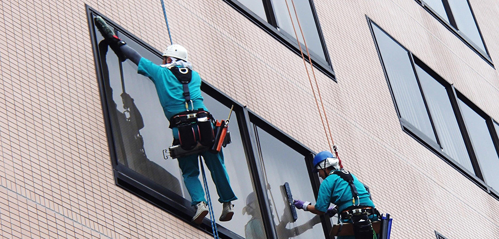 cleaning-window.jpg
